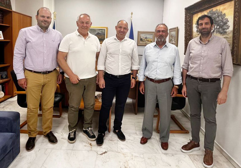 Συνάντηση διοίκησης Δήμου Μεγαρέων με μέλη της «Ένωσης Οργανισμών Αεροπορικής Εκπαίδευσης Ελλάδος»