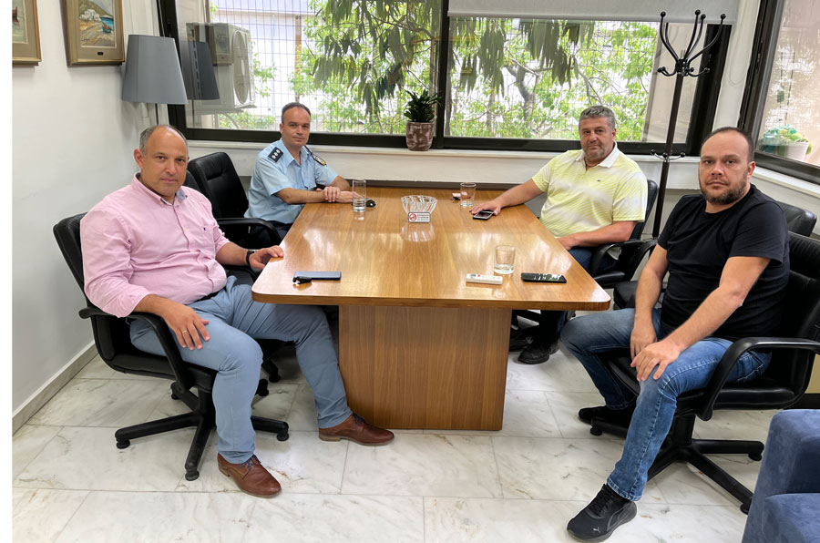 Σχέδιο δράσης για την τήρηση του ΚΟΚ «βγήκε» από τη συνάντηση διοίκησης Δήμου και Τροχαίας Μεγάρων