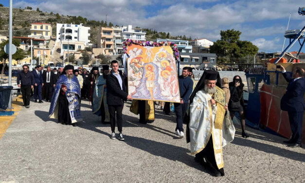 Εορτάστηκαν τα Θεοφάνια σε Μέγαρα και Νέα Πέραμο