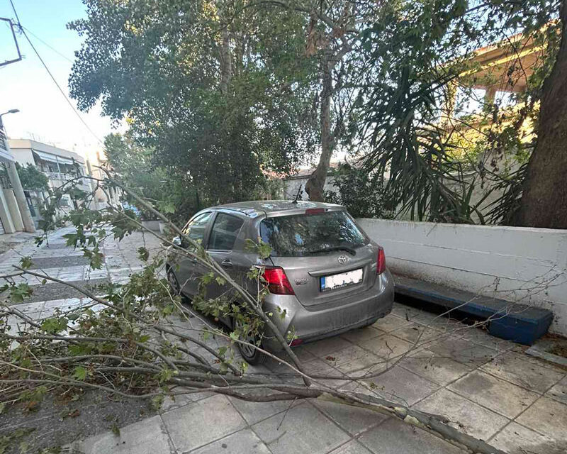 Από θαύμα αποφεύχθηκαν τα χειρότερα στην οδό Μουσείου
