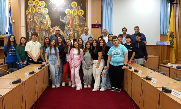 «Μια ημέρα στην Τοπική Αυτοδιοίκηση» για τους μαθητές της Γ’ τάξης του 2ου Γυμνασίου Μεγάρων