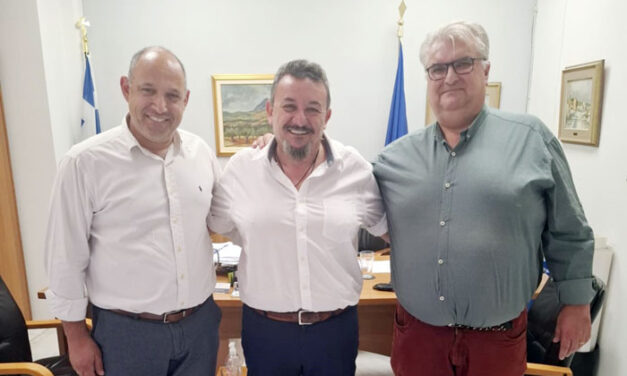 Συνάντηση Δημάρχου Μεγαρέων με τον Πρόεδρο του Παμμεγαρικού Συλλόγου Αμερικής
