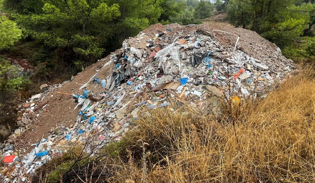 Υπόθεση παράνομης απόθεσης μπαζών στη Δικαιοσύνη – Μηδενική ανοχή σε ενέργειες που θέτουν σε κίνδυνο περιβάλλον και πολίτες