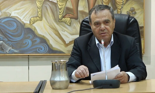 Επετειακή εκδήλωση για τα 25 χρόνια της Πινακοθήκης στην αίθουσα του Δημοτικού Συμβουλίου με ομιλητή τον Λουκά Μπισταράκη