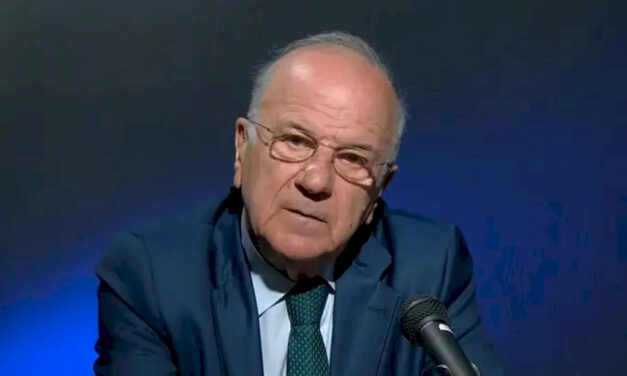 Έφυγε από τη ζωή ο δημοσιογράφος, συγγραφέας και πρώην βουλευτής Νάσος Αθανασίου