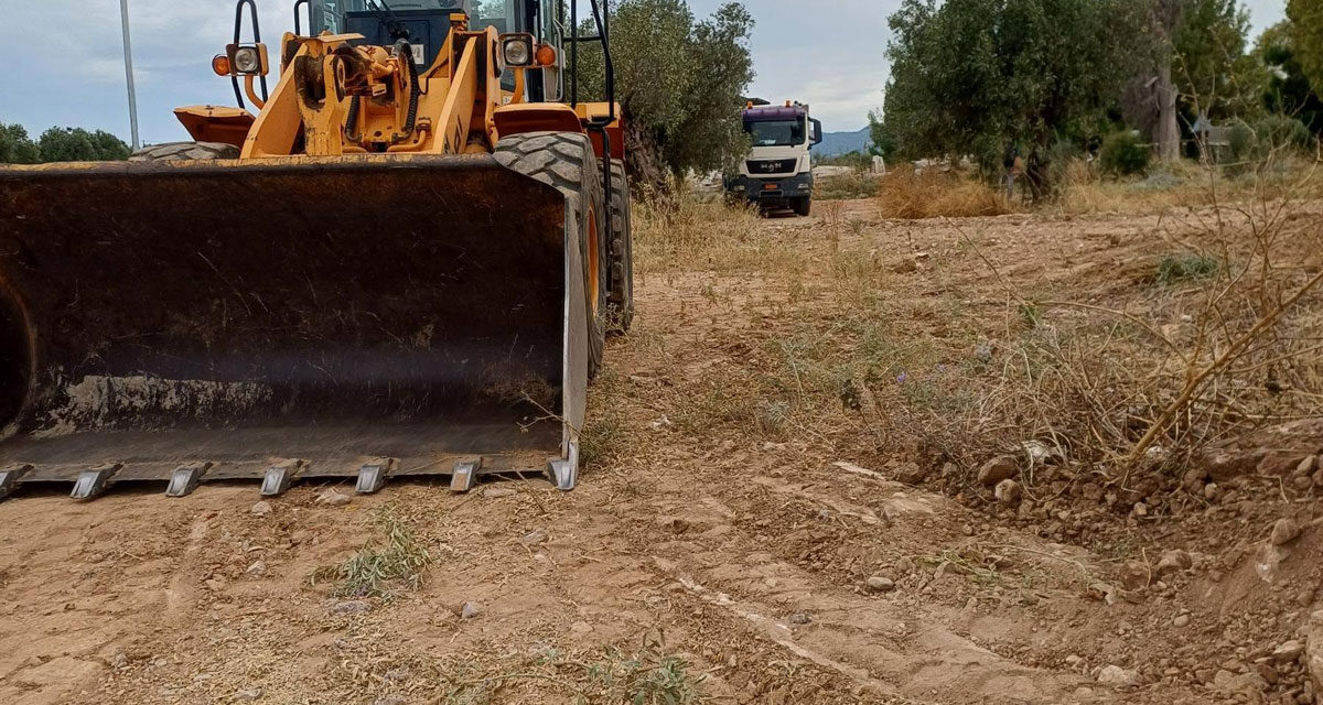 Καθαρισμός στο ρέμα «Καρδατά» από την Περιφέρεια Αττικής – Τα «εύσημα» και στον Αντιδήμαρχο Δημήτρη Βόρδο από τον Οικισμό Λάκκα Καλογήρου