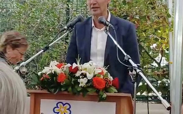 Στα εγκαίνια του Κέντρου Πρώιμης παρέμβασης «Το Εργαστήρι» ο Κλεάνθης Βαρελάς